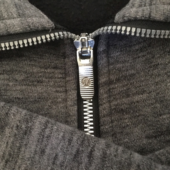 Lululemon Womans Sweater Gray Size 6 - Picture 3 of 6